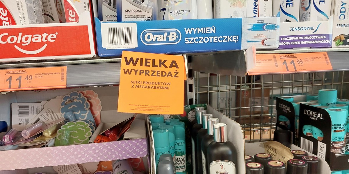 Wyprzedaż kosmetyków wywołała spory szum.