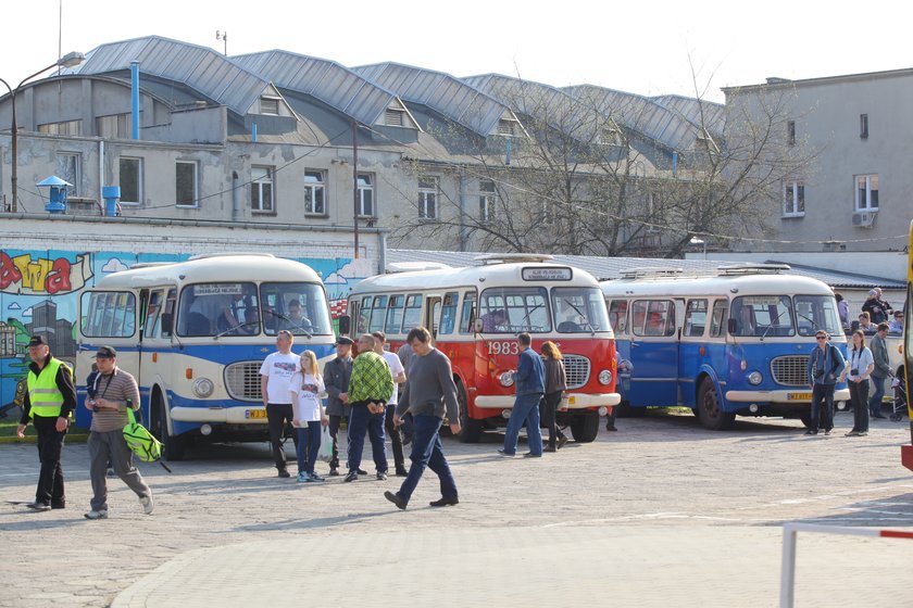 Takimi samochodami podróżowali warszawiacy