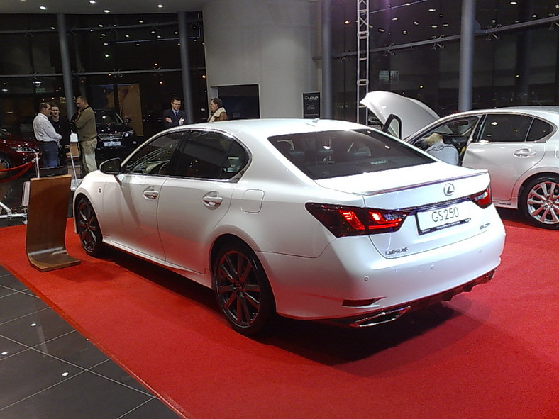 Nowy Lexus GS z polskimi cenami