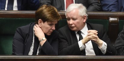 PiS zwleka z decyzją, a Polacy tracą 100 mln zł dziennie!