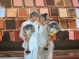 Valami elképesztő helyen szilveszterezik a Dancing with the Stars győztese: hidd el, te is szívesen cserélnél WhisperTonnal