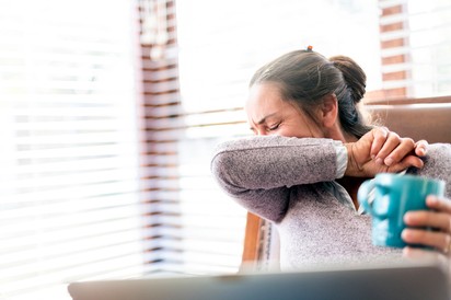 Hurutos köhögés vagy Covid miatt köhög az ország? Orvosok válaszoltak