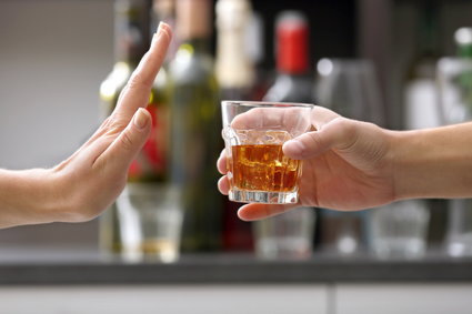 Etykiety butelek na alkohol z ostrzeżeniem zdrowotnym? Producenci kwestionują