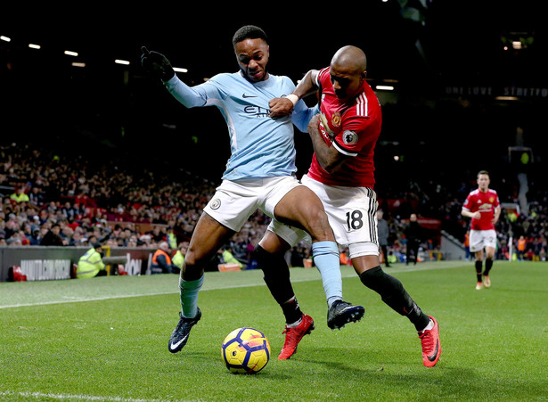 Liga angielska: Guardiola znów utarł nosa Mourinho. Manchester City wygrał derby [WIDEO]