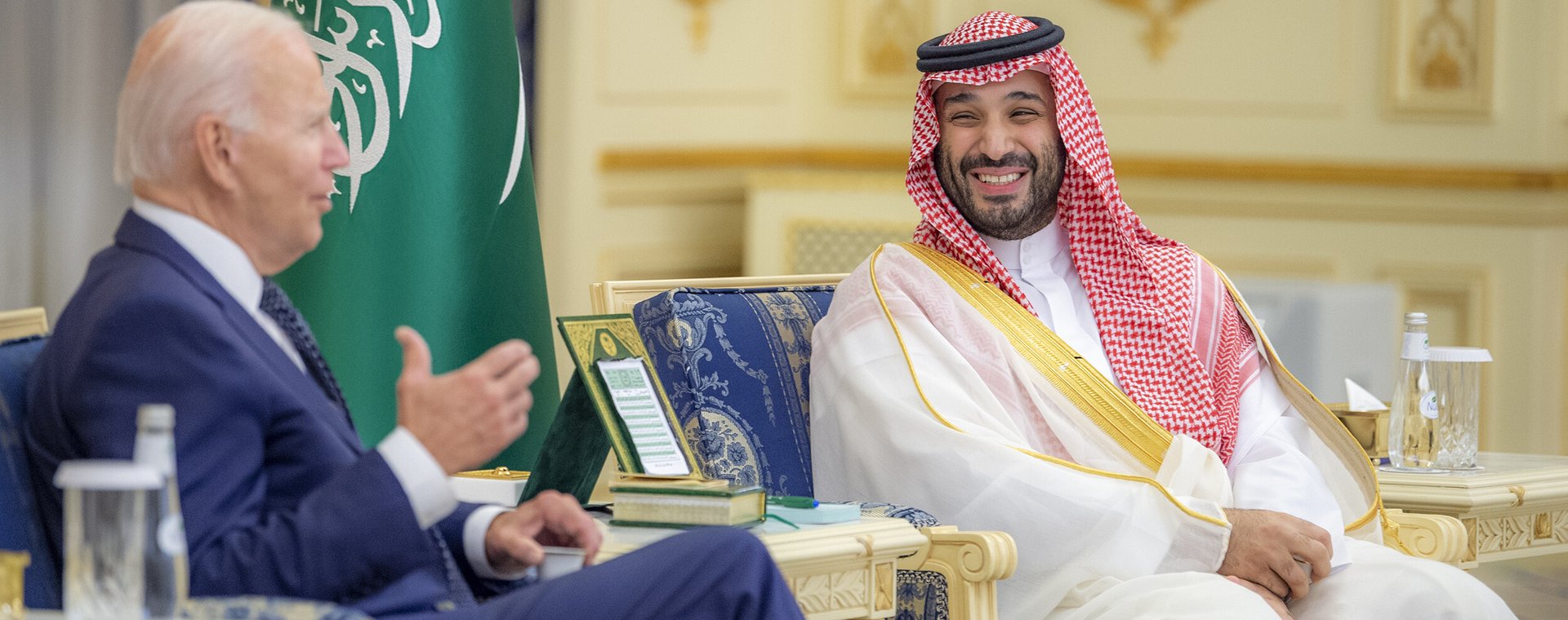 Mohammed ibn Salman podczas spotkania z prezydentem USA Joem Bidenem