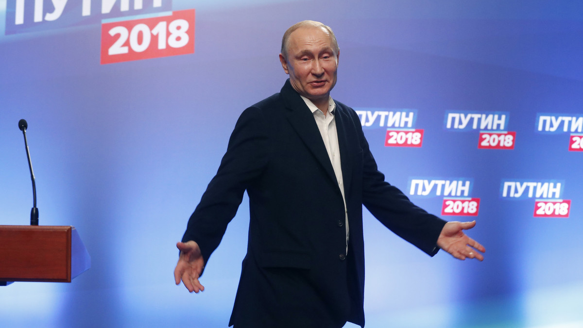 Rosja nie zamierza wdawać się w nowy wyścig zbrojeń - oświadczył prezydent Władimir Putin. Chcemy konstruktywnego dialogu z międzynarodowymi partnerami - zapewnił na spotkaniu z kandydatami w wyborach prezydenckich.