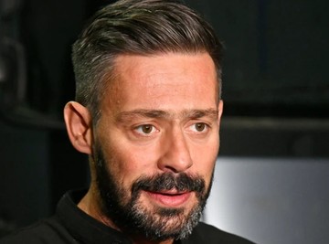 VODITELJ JE BIO KUM NA VENČANJU MILANA VASIĆA: Mnoge je začudio taj izbor!