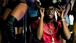 Ne-Yo prześladowany przez... tancerki erotyczne