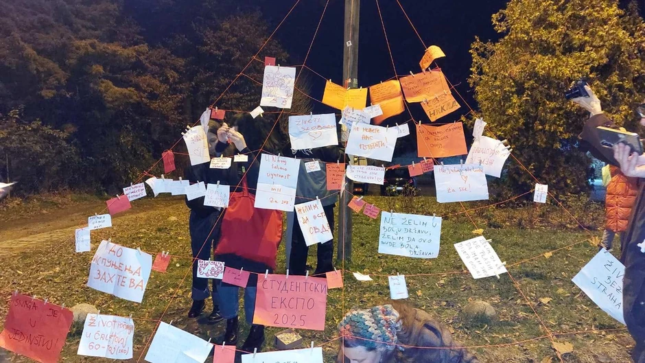 Novi Sad studenti ostavljaju poruke
