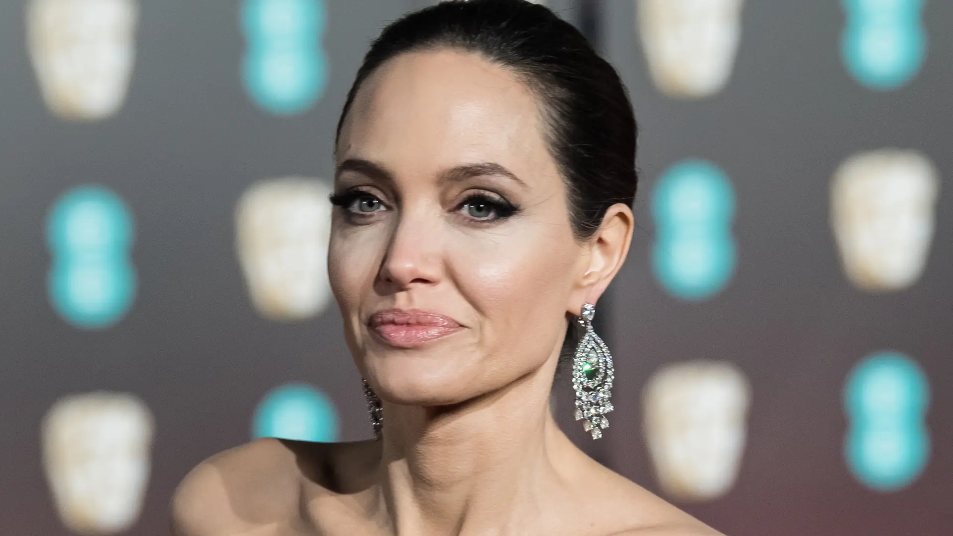 Angelina Jolie wygrała w sądzie bitwę z Bradem Pittem. Jest przez niego "bezlitośnie atakowana"