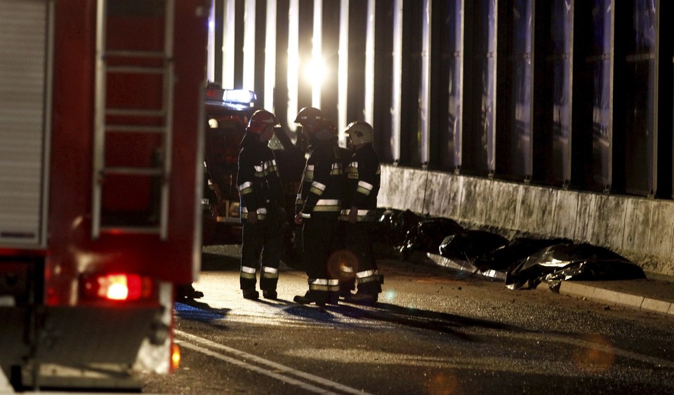 PRZYBĘDZA TRAGICZNY WYPADEK BUSA