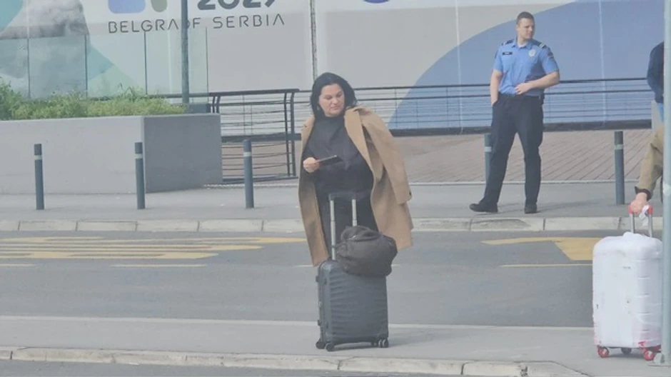 Janu Todorović sačekala ćerka na aerodromu