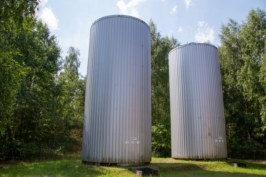 Zbiorniki retencyjne przy ujęciu wody w Świerczach