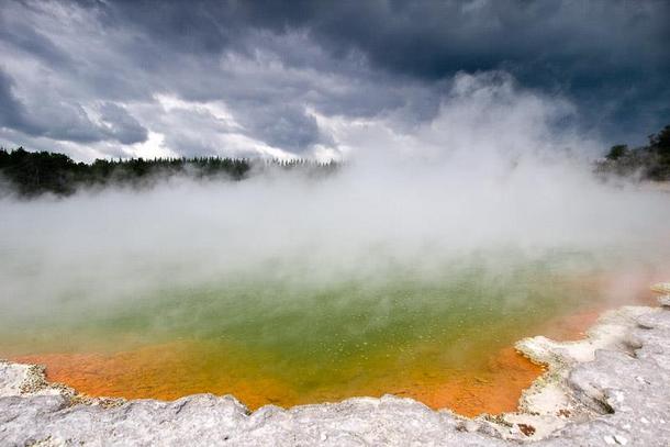 Champagne Pool Nowa Zelandia