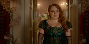 A Bridgerton családból Penelope Featherington szerepében Nicola Coughlan