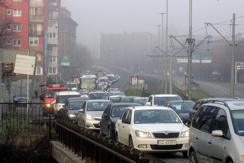 Podwale Przedmiejskie z przejściem dla pieszych