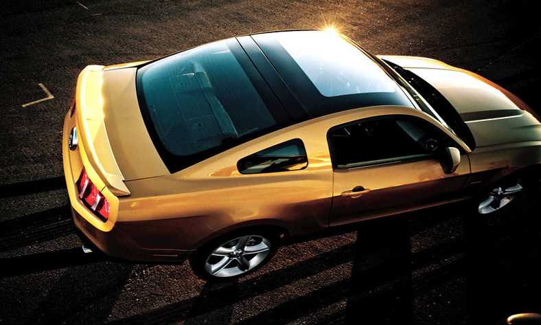 Ford Mustang 2010 Glass Roof: kultowe coupé ze szklanym dachem