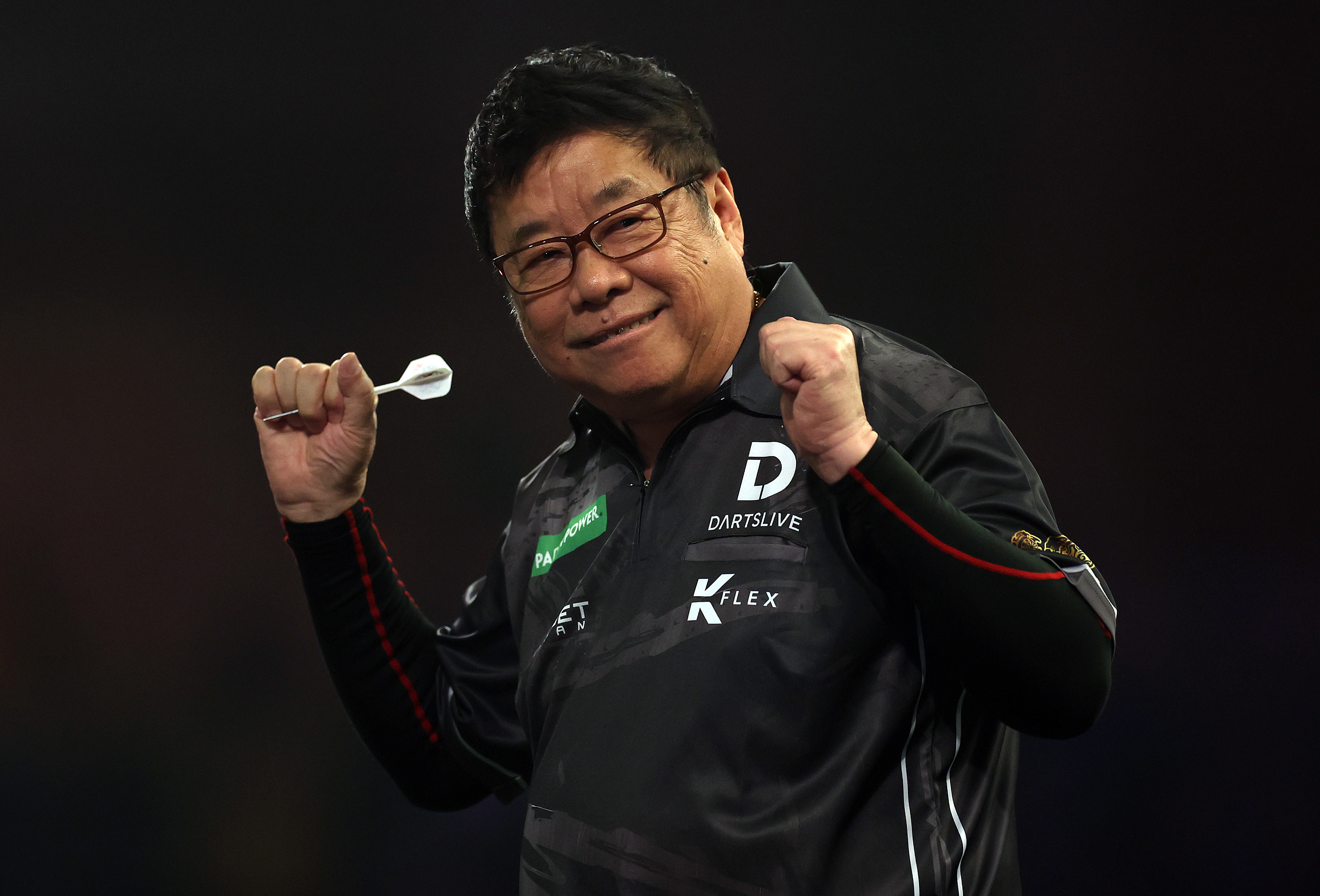 Mit 71 der älteste WM-Sieger: Darts-Opa Lim trifft auf Humphries
