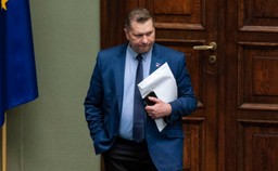 Minister edukacji zachęca, aby w wakacje jeść mniej i taniej? Czarnek: Mówiłem o sobie, to manipulacja