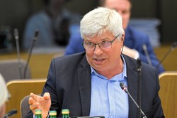 Lasek: Dlaczego Macierewicz wpisuje się w kremlowską narrację? To zastanawiające