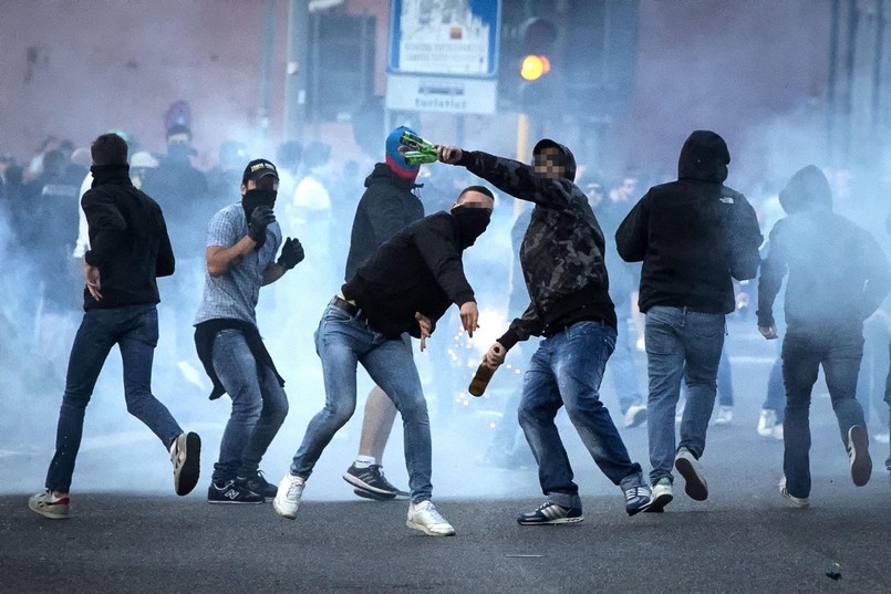 O meczu tym mówiło się od dawna. Został przełożony na poniedziałek z powodu finału Pucharu Włoch, w którym w ubiegłym tygodniu grało Lazio.