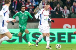 Sędziowie boją się Podolskiego. Znów wszystko uszło mu płazem