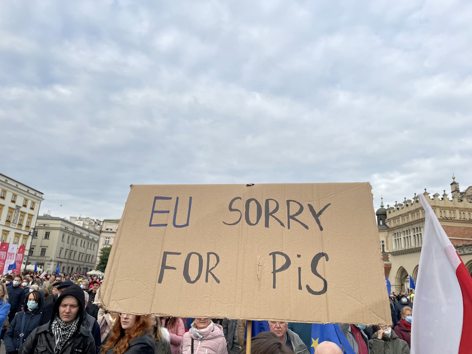 Protest przeciwko polexitowi w Krakowie