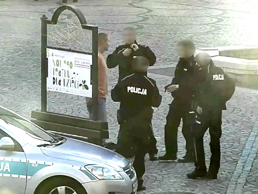 Interwencja policji na rynku