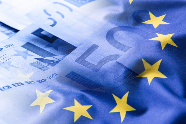 Obroty handlowe Unii Europejskiej z jej partnerami handlowymi w ramach umów o wolnym handlu przekroczyła 2 biliony euro