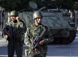 Wojsko na tunezyjskich ulicach