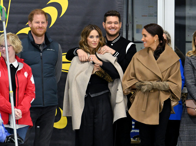 Książę Harry, Michael Bublé, Luisana Lopilato i Meghan Markle w lutym 2024 r.