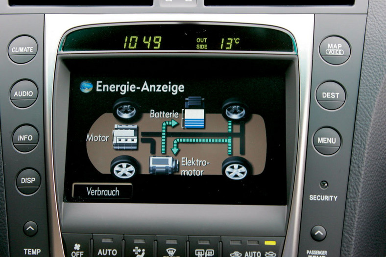 Lexus GS (2005-12) - polecamy wersje 4.3, 450h i 4.6. Cena od 43 000 zł.