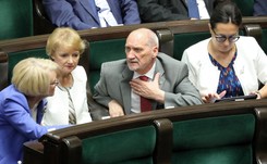 Macierewicz: Nie możemy być skazani na Brukselę. Alternatywą jest związek państw regionu w sojuszu z USA