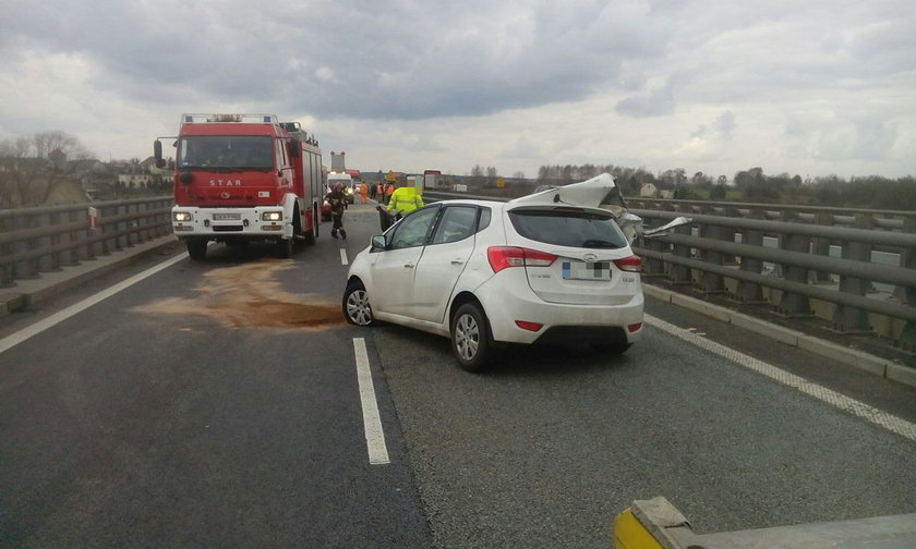 Wypadek na autostradzie A4. Kierowca cudem przeżył 