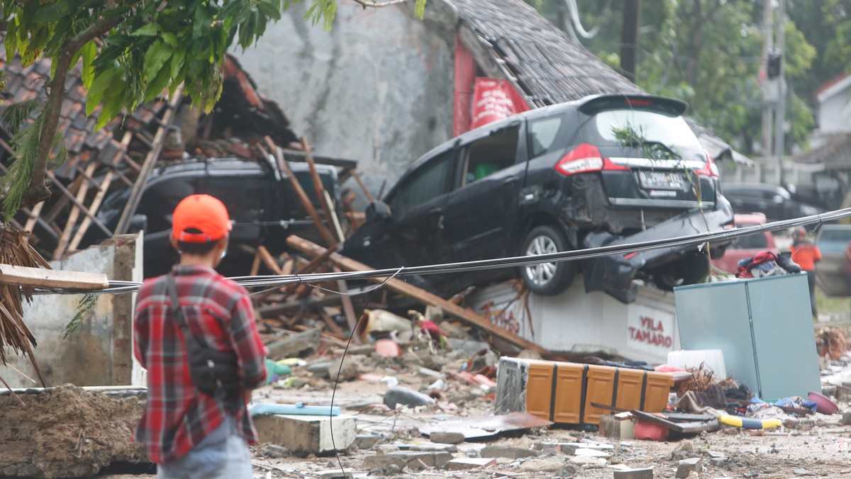 Tsunami w Indonezji