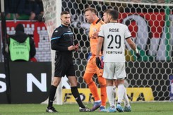 Artur Boruc 'wyleciał' z boiska. Legia Warszawa znów blisko dna [WIDEO]