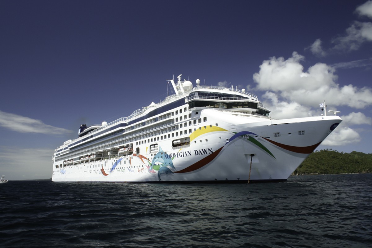 Prom Norwegian Dawn