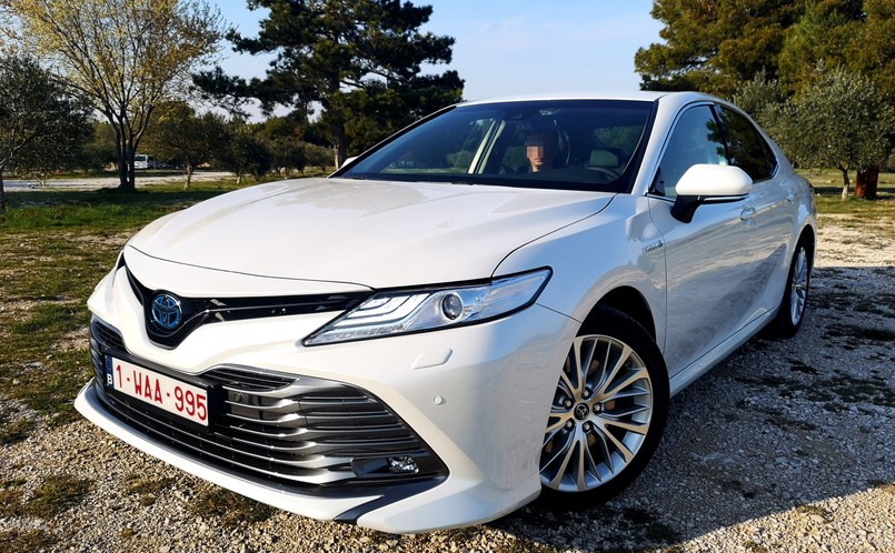 Toyota Camry 2.5 Hybrid e-CVT Executive