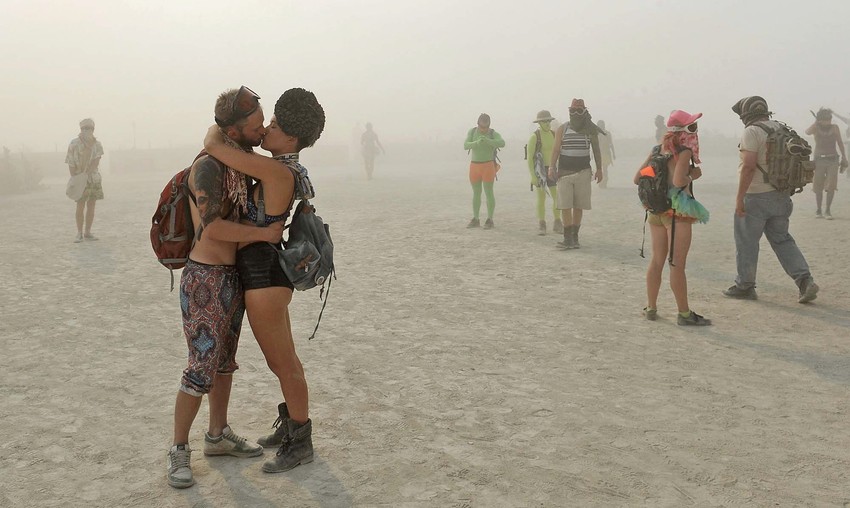 Mesto slobodne ljubavi i oslobađanja: Prizor s ovogodišnjeg festivala "Burning man"