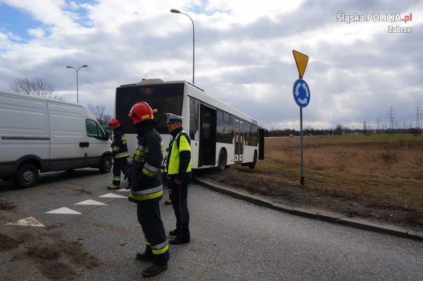 Kierowca autobusu stracił przytomność