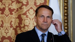 sikorski chwali spadek importu ropy do indii