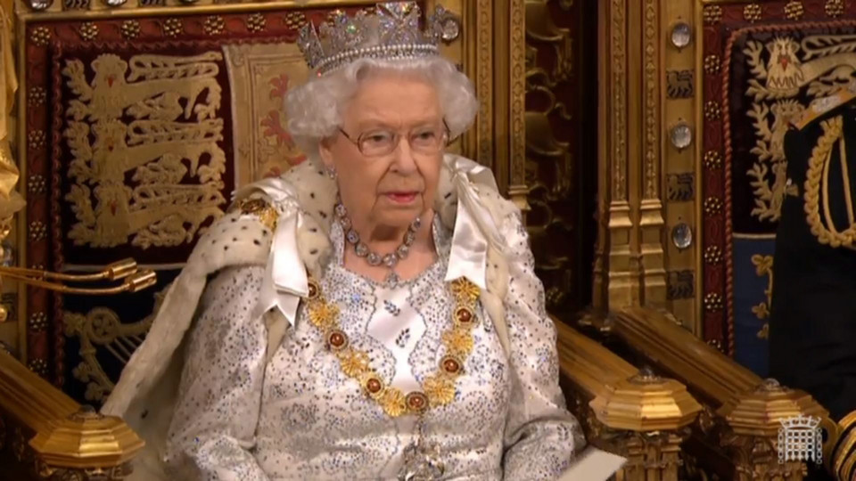 Elżbieta II otwiera nową sesję parlamentu