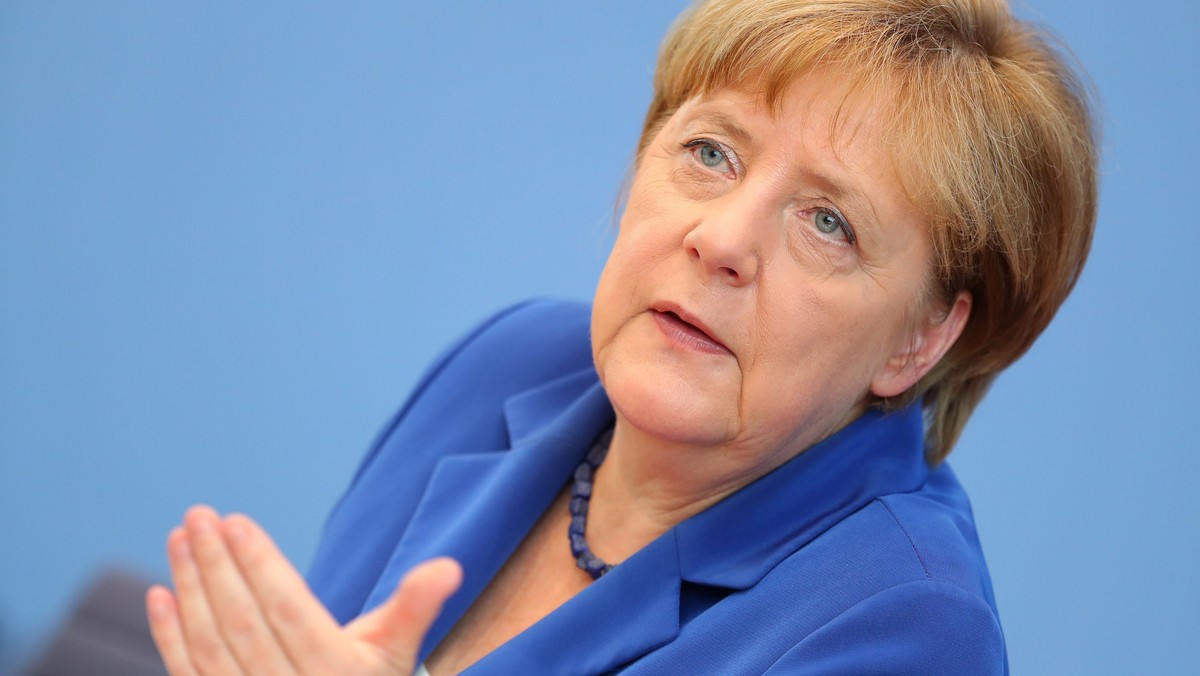 Konferencja prasowa Angeli Merkel, na której niemiecka kanclerz broniła swojej polityki migracyjnej i przedstawiła propozycje poprawy bezpieczeństwa w kraju, spotkała się z krytycznym przyjęciem niemieckich komentatorów.