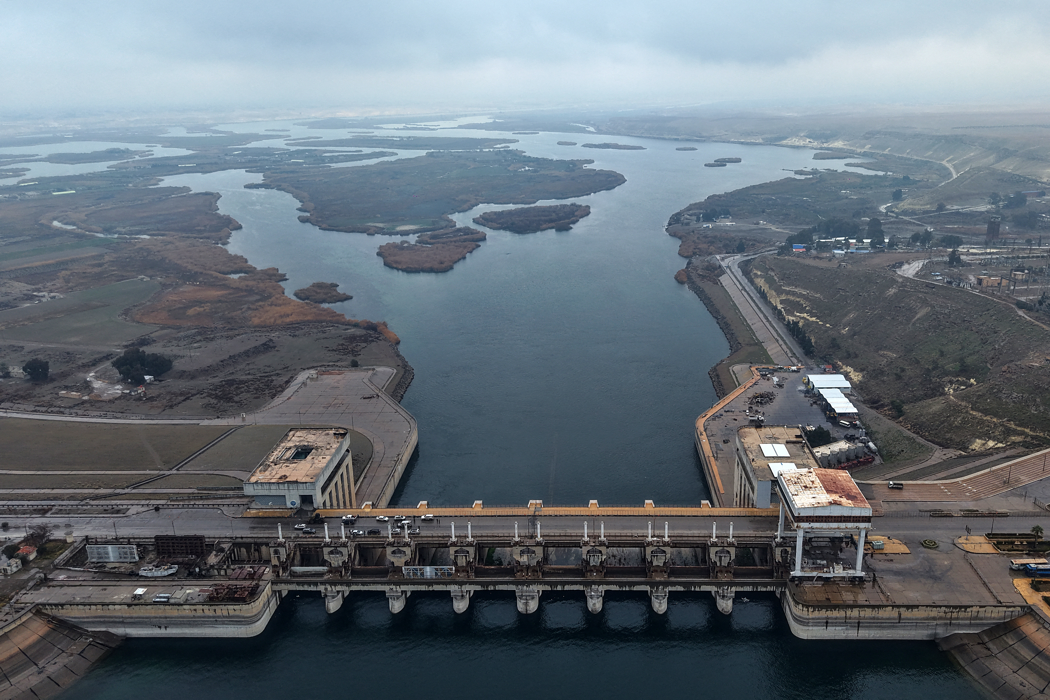 Syrian army captures largest oil field in major blow to Kurdish forces