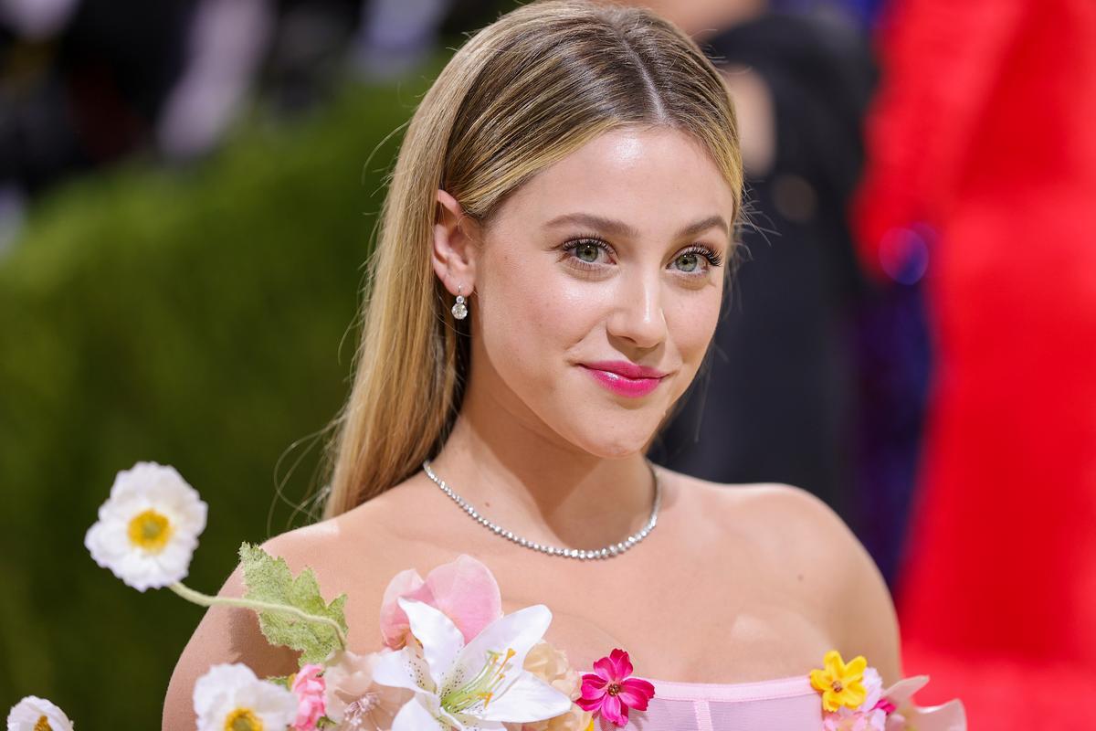 Lili Reinhart új Netflix-filmjét minden nőnek látnia kell