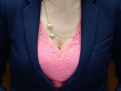 Z lekką nutką wulgarności... Wyjątkowo niestosowny strój posłanki PiS