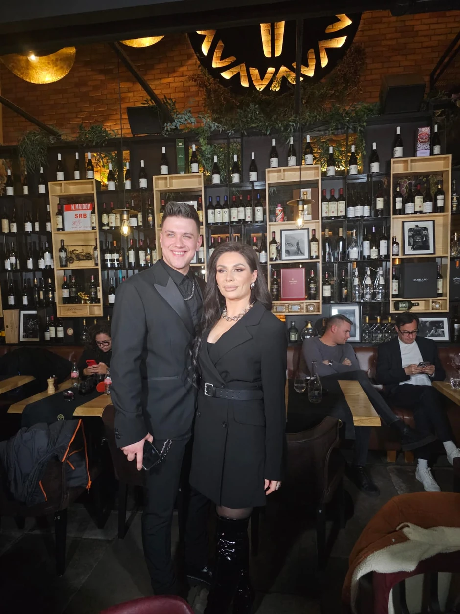 Miloš Vujanović, Zlata Aranđelović