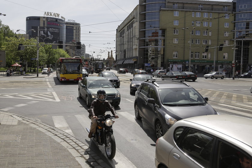 Wypadek na Świdnickiej we Wrocławiu