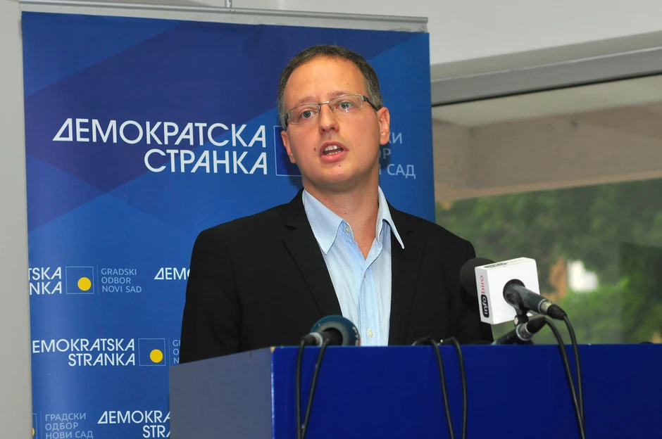 Goran Radojev optužio je koaliciju SDS-DJB zbog prikupljanja potpisa, ali i potkačio koalicionog partnera PSG