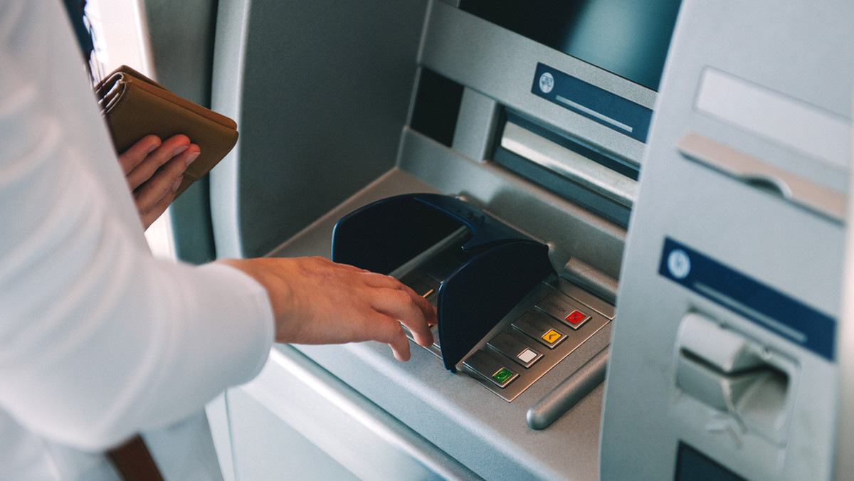 Bankomaty mogą wydać zabarwione banknoty. Nowe przepisy wchodzą w życie